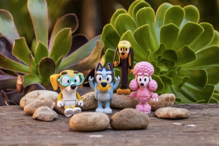 Bluey & Friends Mini Figurines 4 Pack 7.5cm True Blue Toys Australia